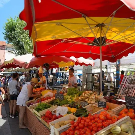 Climatise Pour 4 Pers A 350m De La Avec Parking - Fr-1-307-222 Le Grau-du-Roi