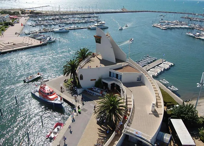 Apartamento Climatisé Pour 4 Pers à 350m De La Avec Parking - Fr-1-307-222 Le Grau-du-Roi